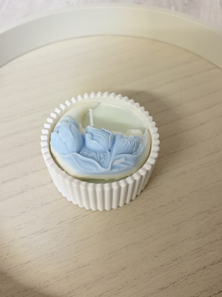 Candela luna floreale blu